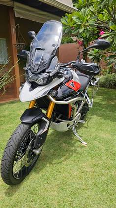 TRIUMPH TIGER 900 RALLY PRO 
